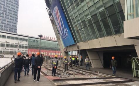 里奇是今年夏天转会市场上的风云人物，拉齐奥也曾在夏窗对里奇感兴趣，但是最终没能与都灵达成协议。